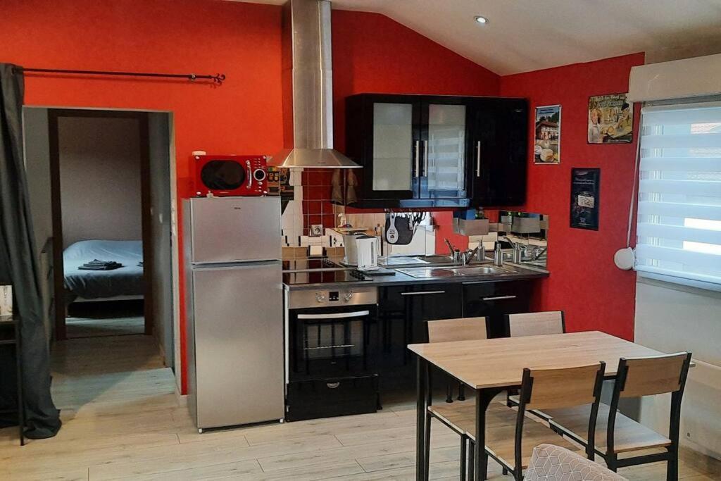 Charmante Maison De Ville Saint-Dizier Bagian luar foto